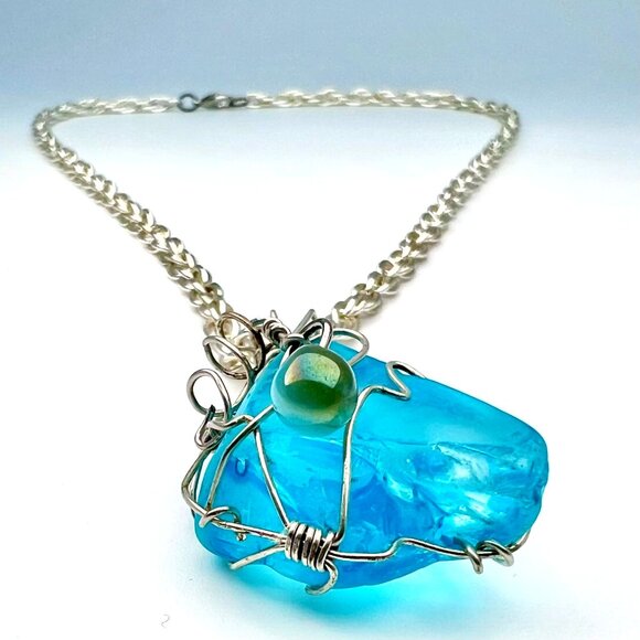 Blue Glass Pendant Necklace Wire Wrapped Silver Tone Chain - Picture 7 of 10
